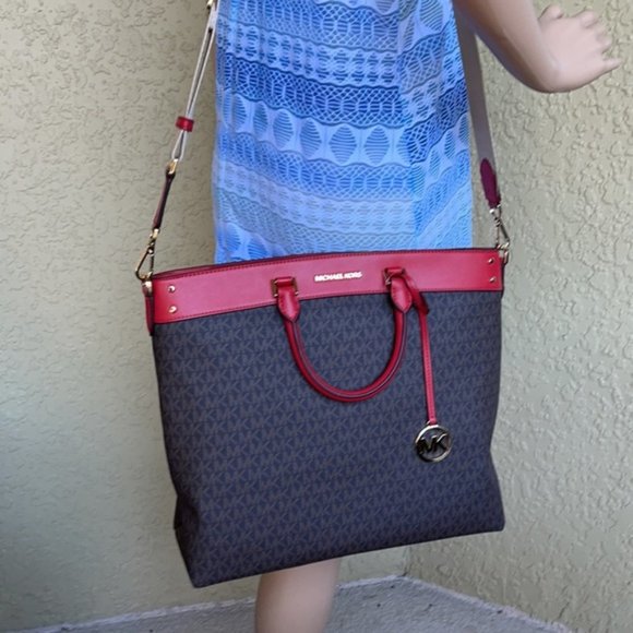 Michael Kors Travel Large NS Tote - Picture 15 of 16